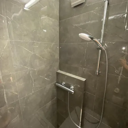 G604 - Panoramas, Felujitott, Teljesen Felszerelt Lakas Διαμέρισμα