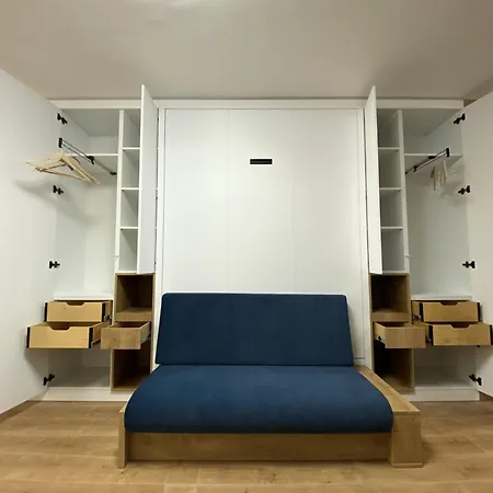 G604 - Panoramas, Felujitott, Teljesen Felszerelt Lakas Διαμέρισμα Székesfehérvár