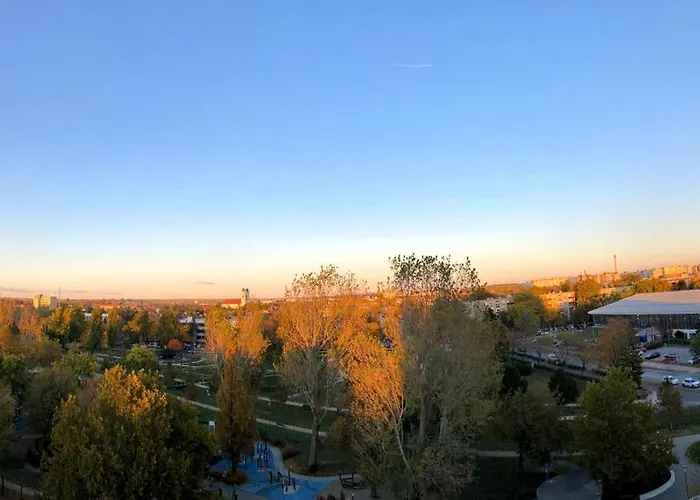 G604 - Panoramas, Felujitott, Teljesen Felszerelt Lakas